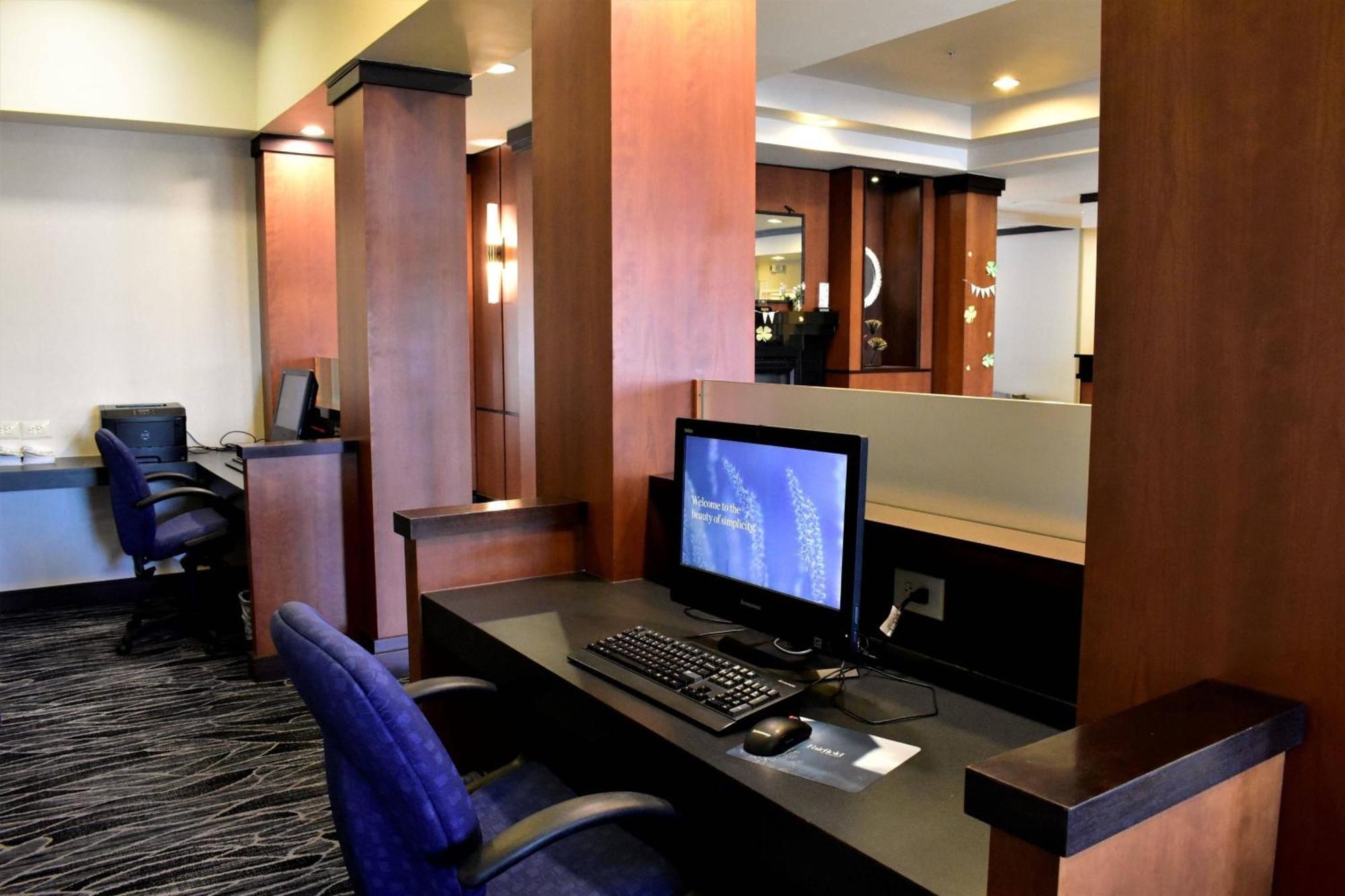 Fairfield Inn And Suites By Marriott Strasburg Shenandoah Valley Exterior foto