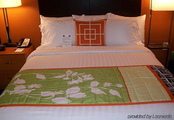 Fairfield Inn And Suites By Marriott Strasburg Shenandoah Valley Exterior foto